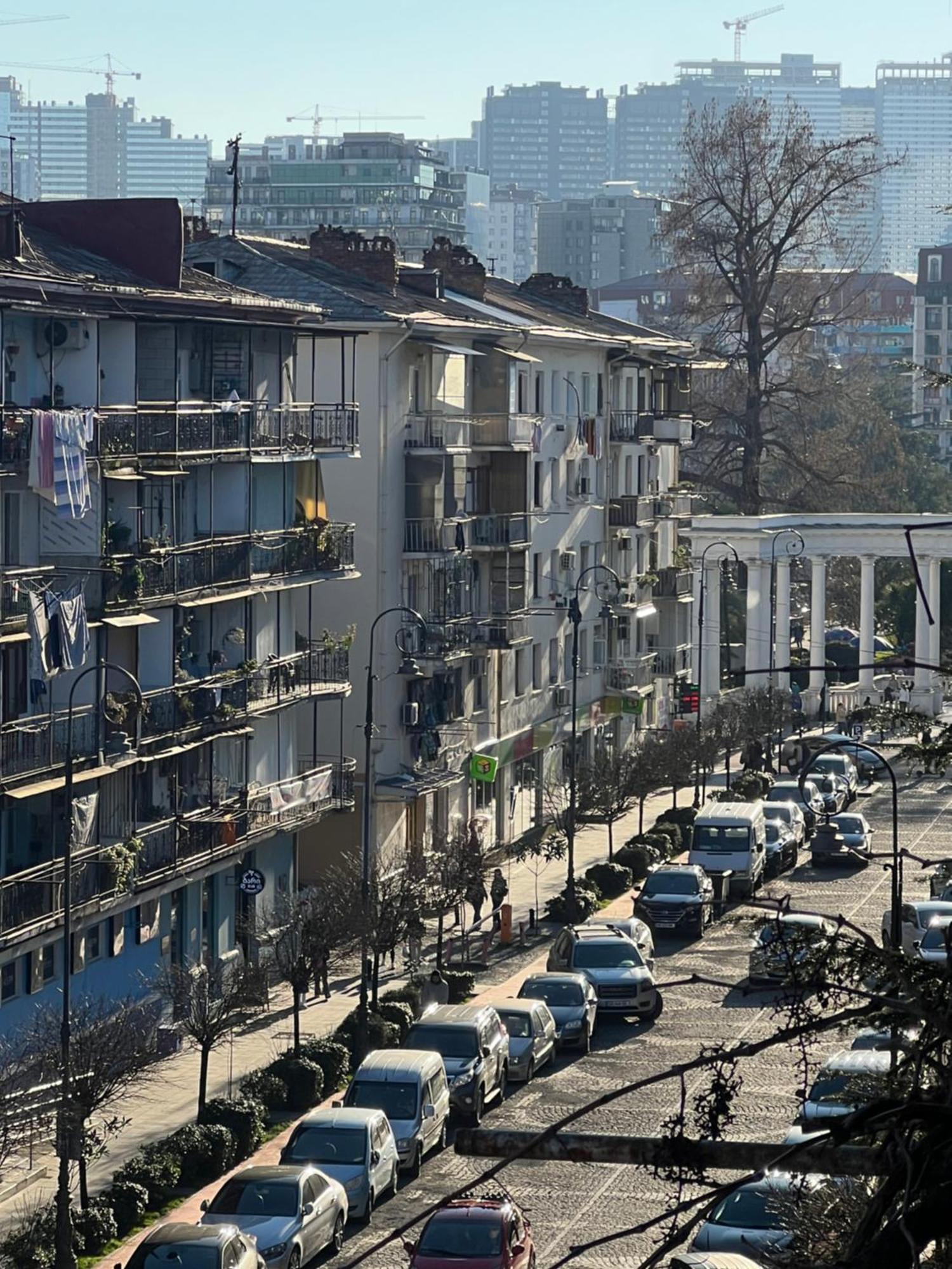 Апартаменты От Зуры Batumi Ngoại thất bức ảnh